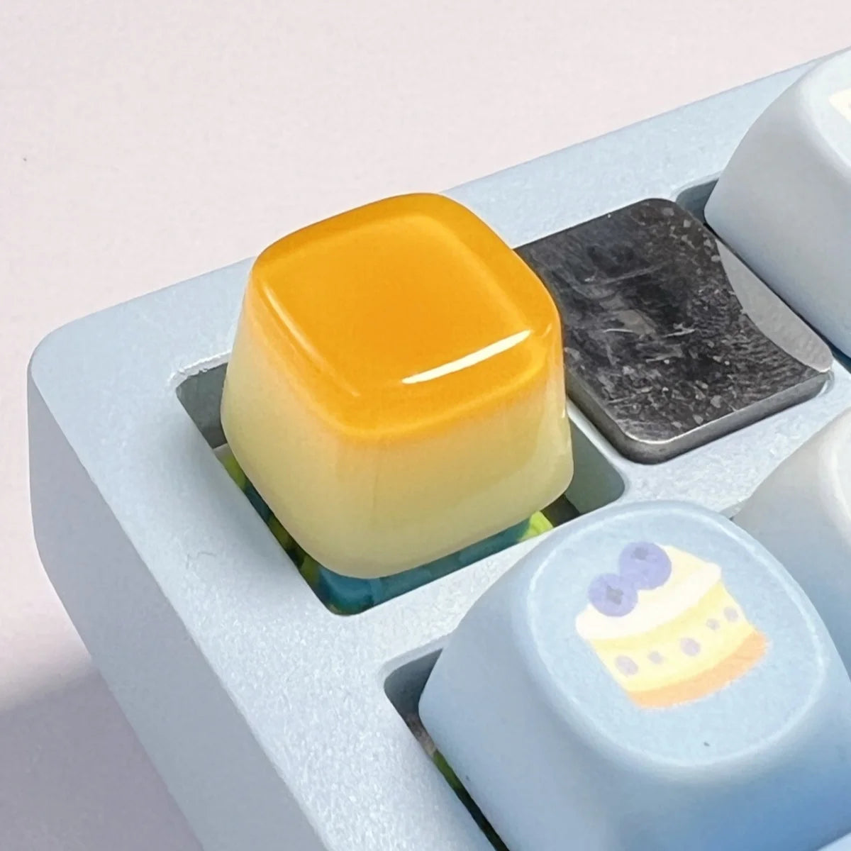 Translucent Shine-Through Keycap Set - image 4